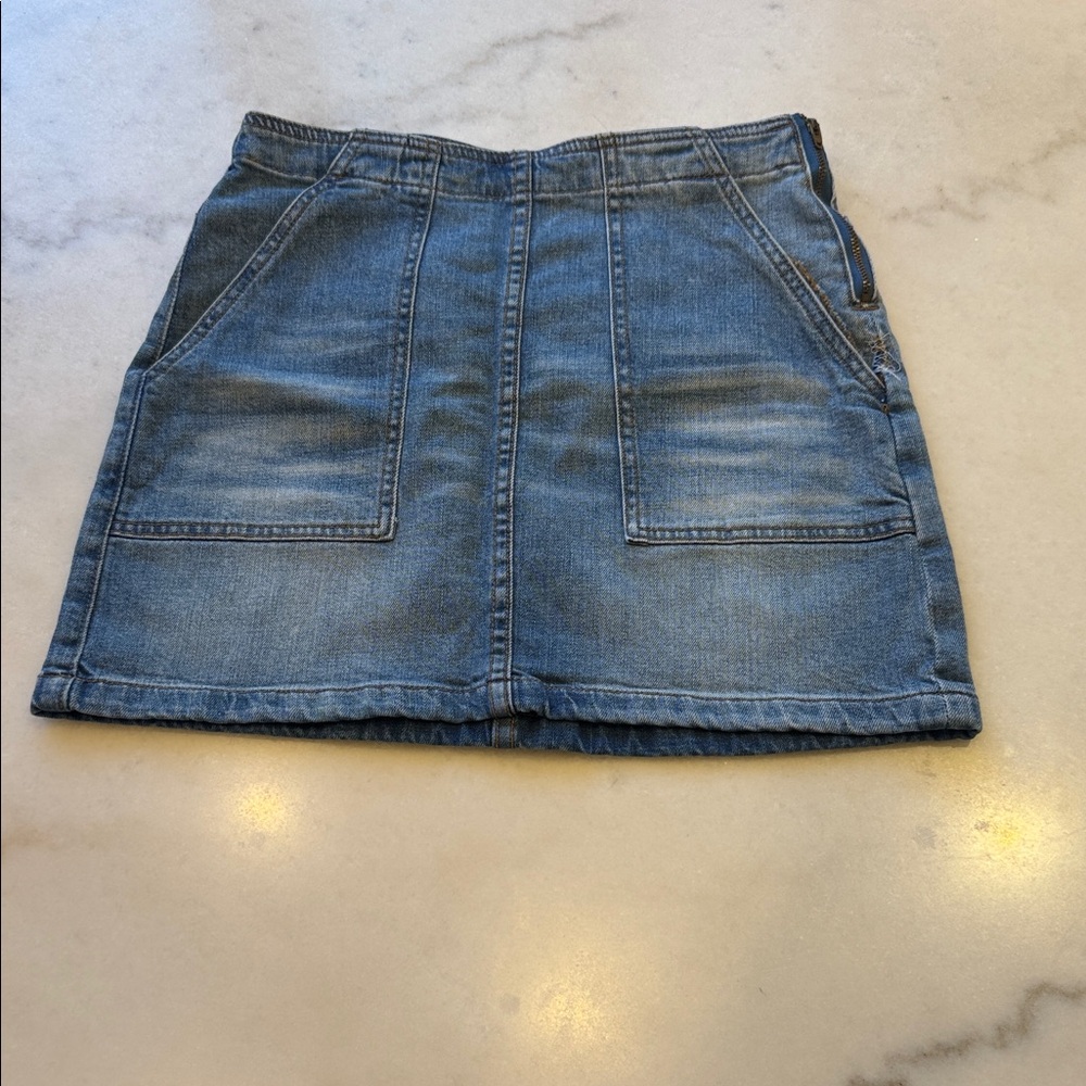 NWOT Blank NYC Blue Denim Mini Skirt side zip